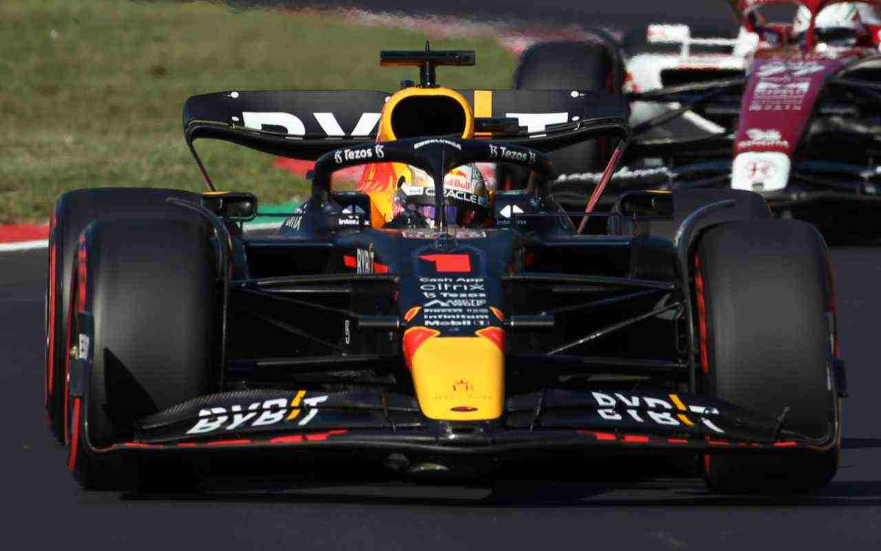 Red Bull RB18 (LaPresse)