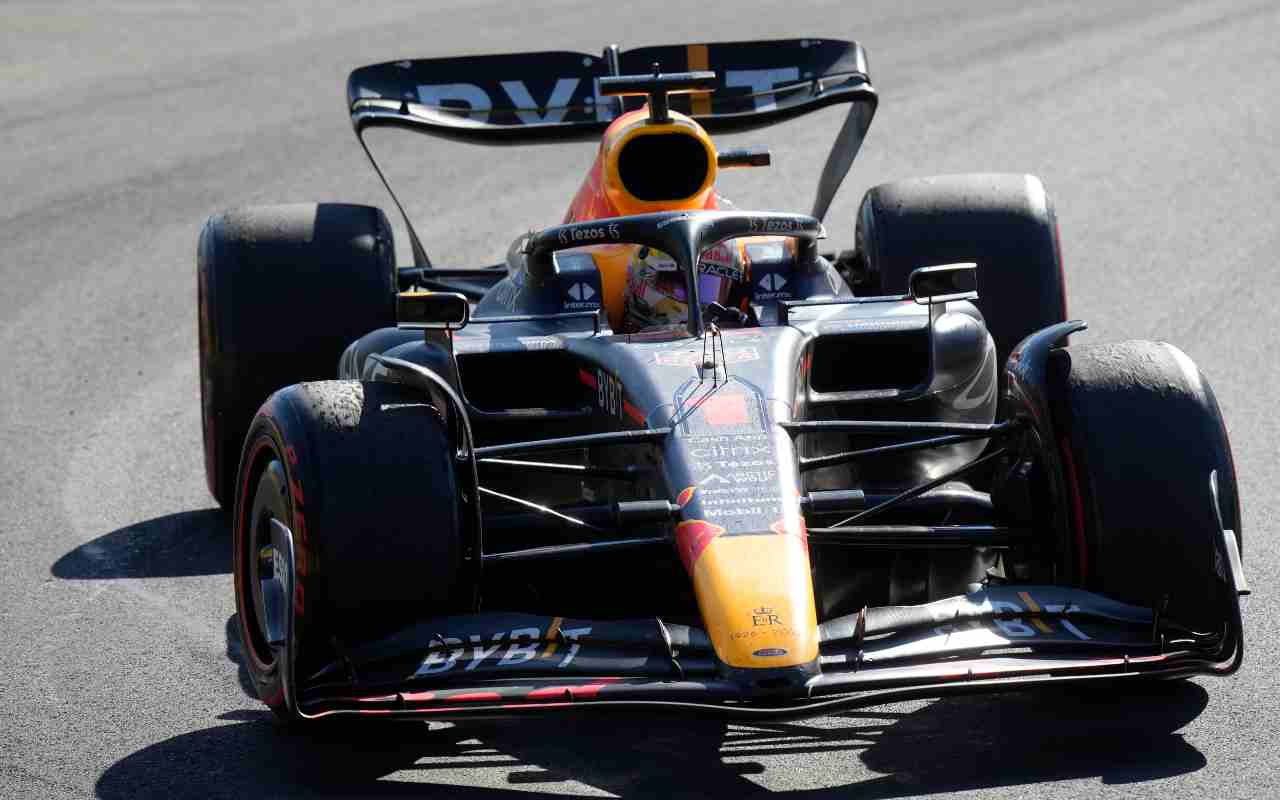 Red Bull RB18 (LaPresse)