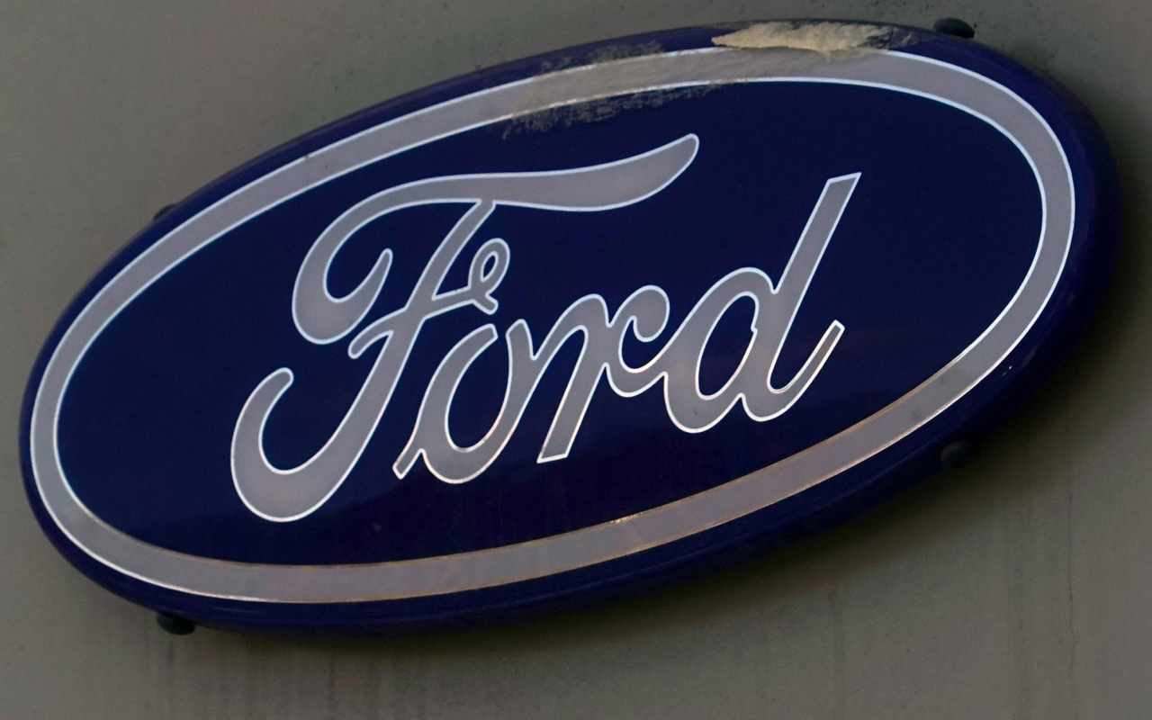 Il logo Ford (ANSA)