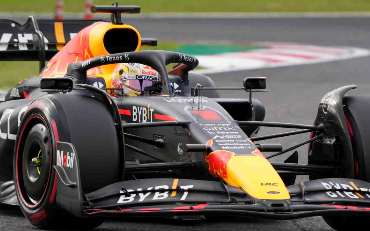 Red Bull RB18 (LaPresse)