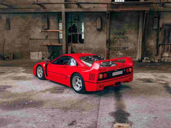 Ferrari F40 (RM Sotheby's)