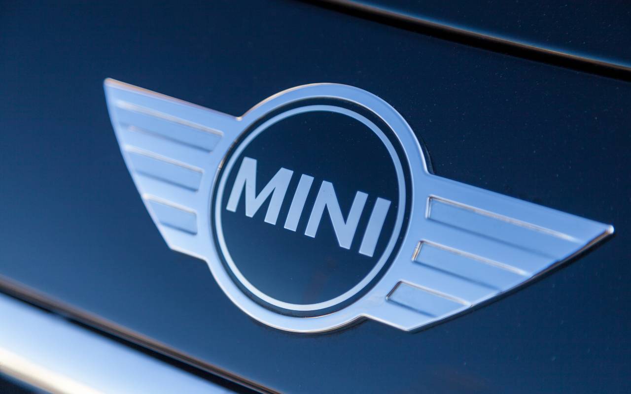 Mini Cooper (AdobeStock)