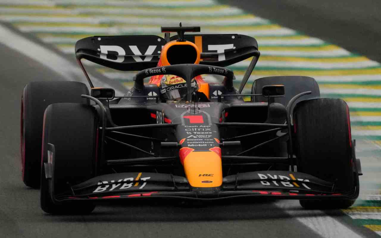 Red Bull RB18 (LaPresse)