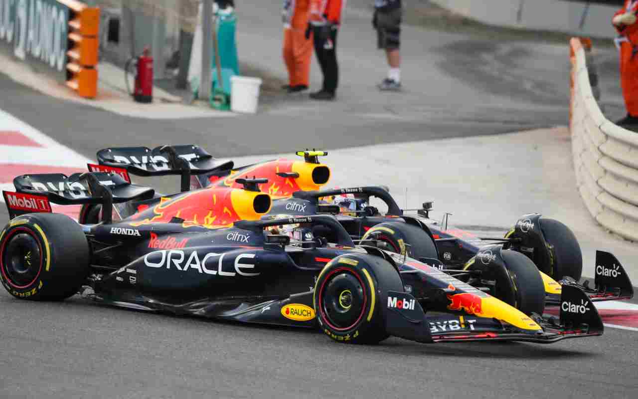 Red Bull RB18 Max Verstappen e Sergio Perez (ANSA)