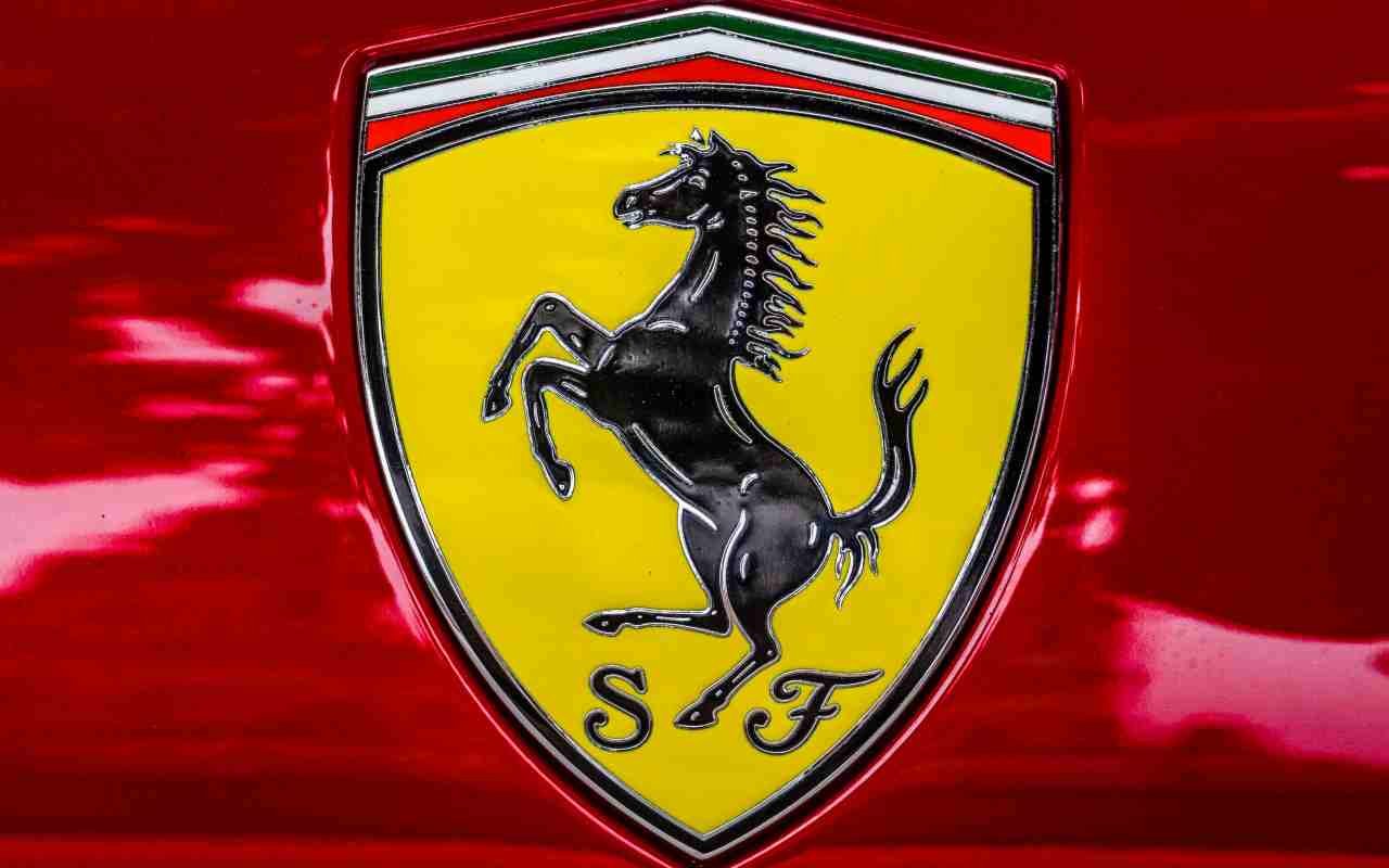 Ferrari (AdobeStock)