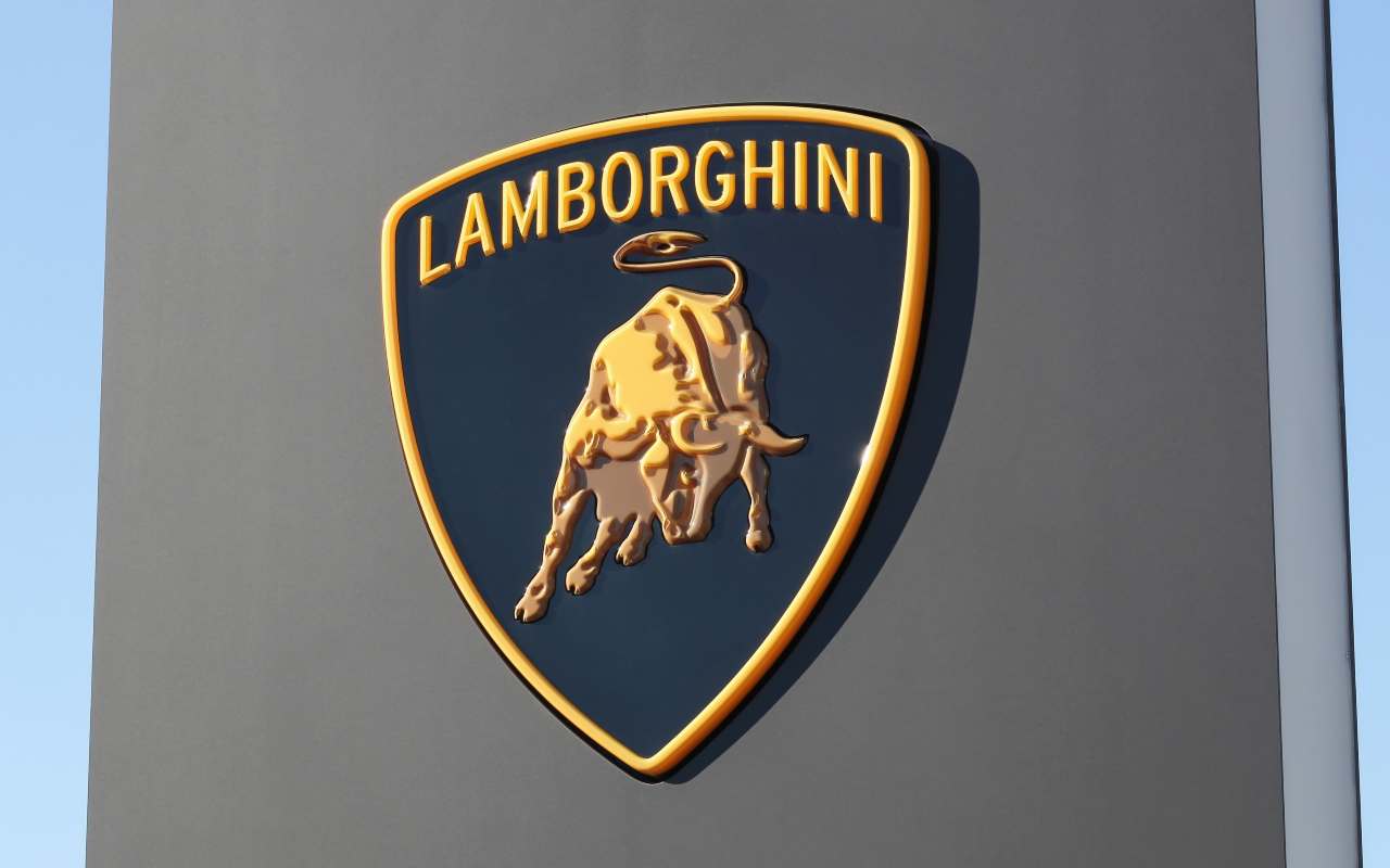 Lamborghini (AdobeStock)