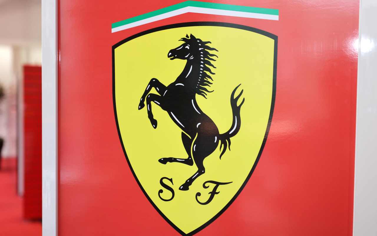 Logo Ferrari (Ansa Foto)