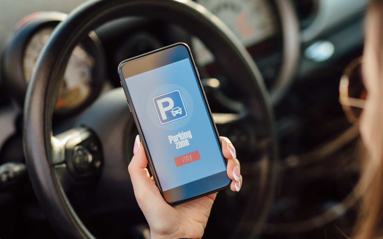 Parcheggio (AdobeStock)