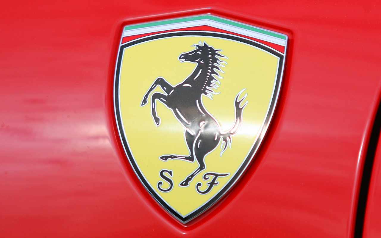 Ferrari (Adobe Stock)