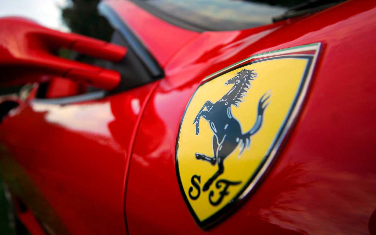 Ferrari (AdobeStock)