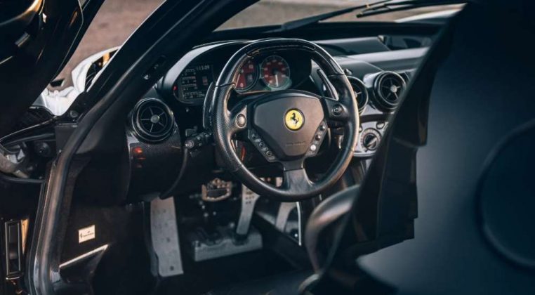 Ferrari Enzo (Fonte RM Sotheby's)