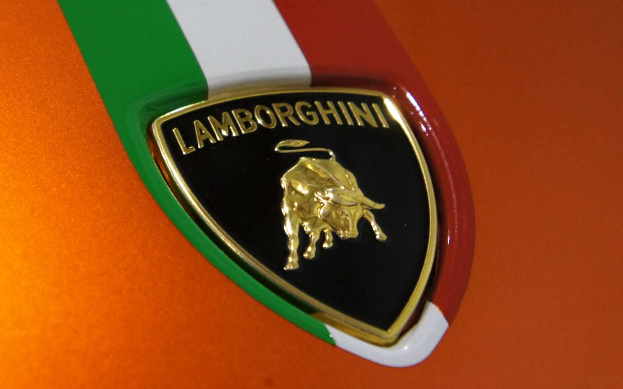 Lamborghini Logo (Adobe Stock)