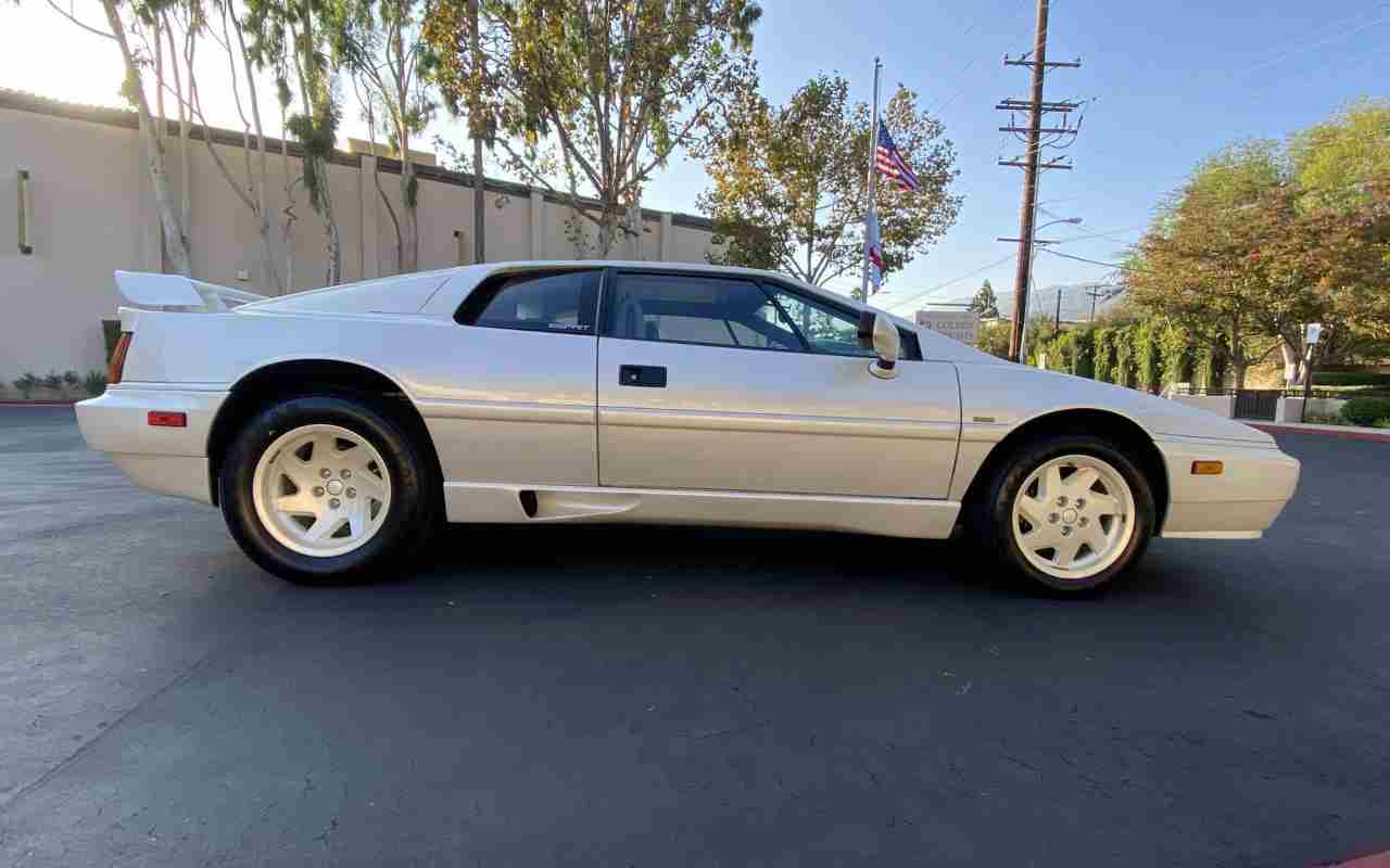 La Lotus Esprit in vendita (Hemmings.com)