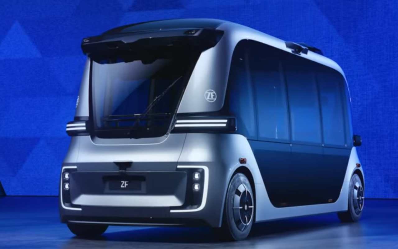 ZF Group bus (fonte Facebook)