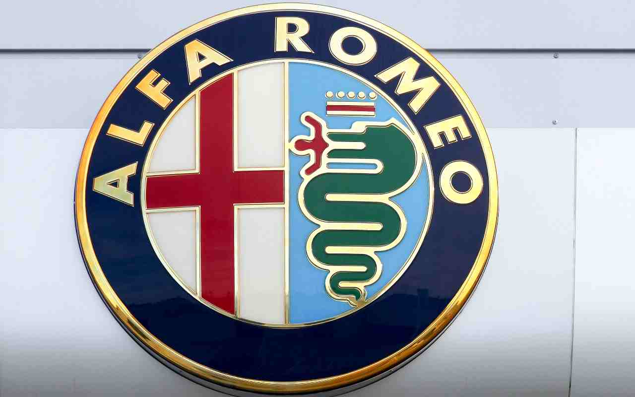 Alfa Romeo Logo (Adobe Stock)