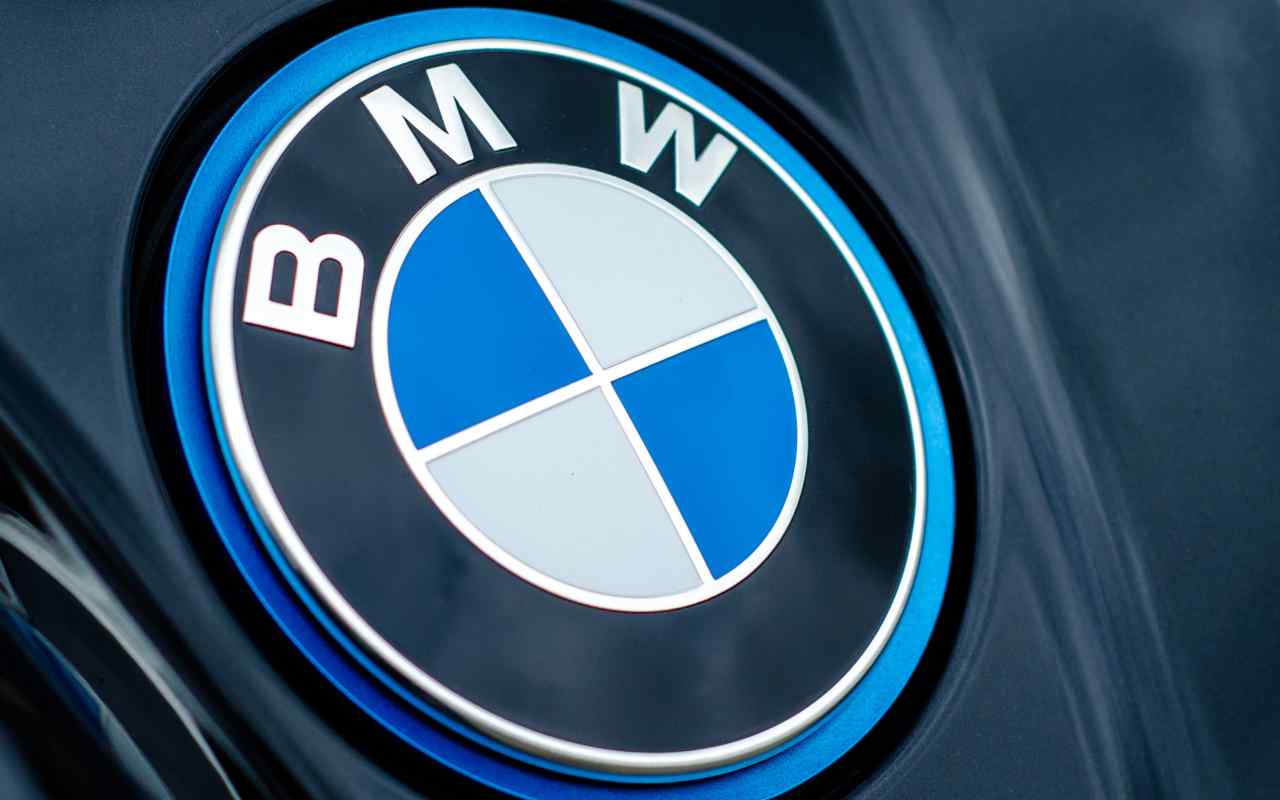 BMW (Adobe)