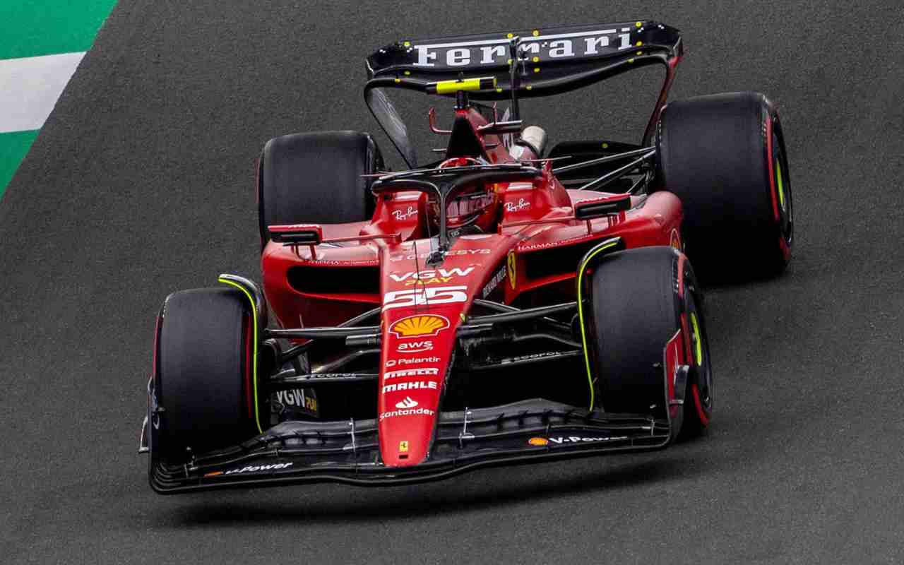 Carlos Sainz su Ferrari (Ansa Foto)