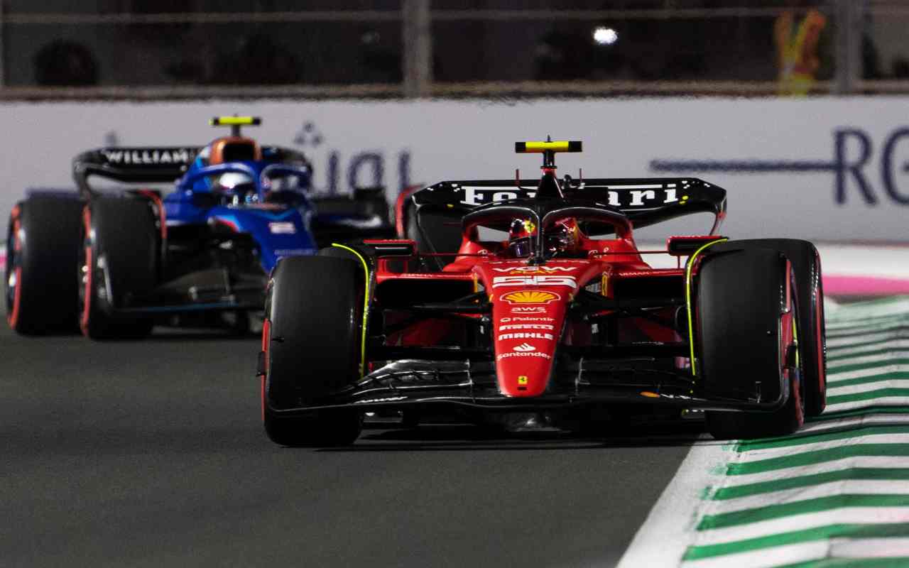 La Ferrari SF-23 durante il GP d'Arabia Saudita (ANSA)