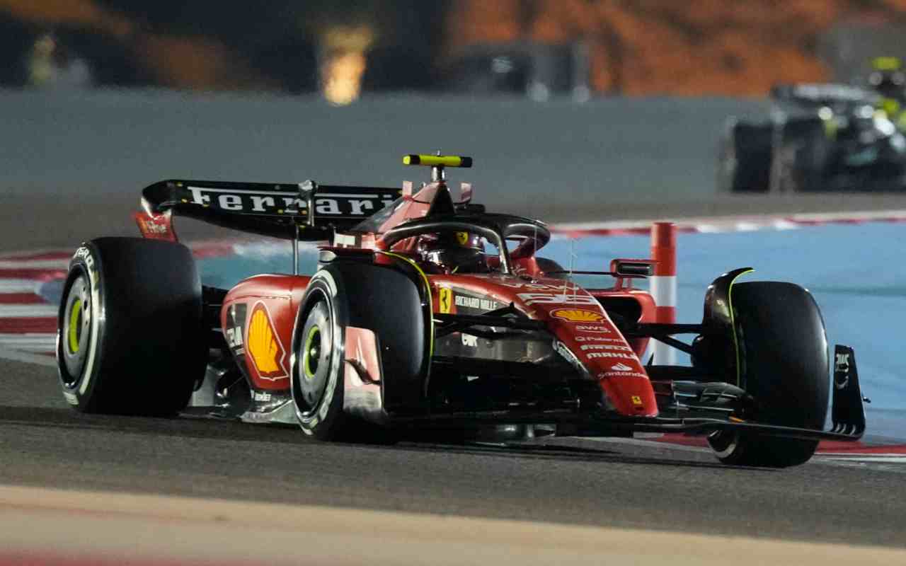 Ferrari SF-23 con Sainz in Bahrain (LaPresse)