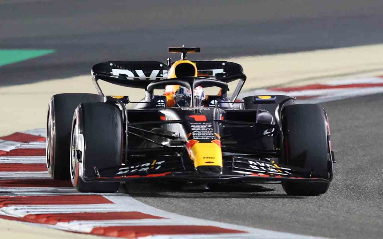 Max Verstappen sulla Red Bull nel GP inaugurale del Mondiale 2023 (ANSA)
