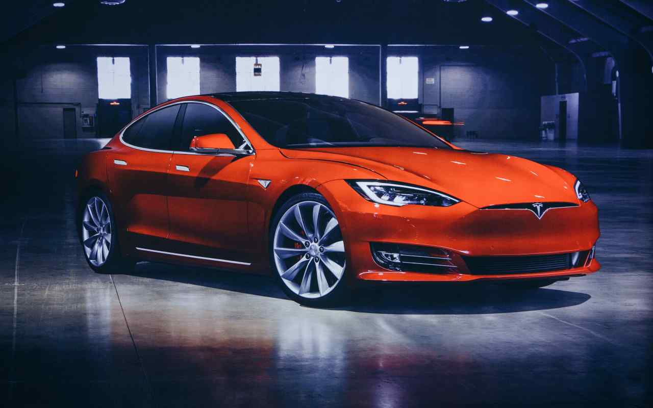 Tesla (AdobeStock)