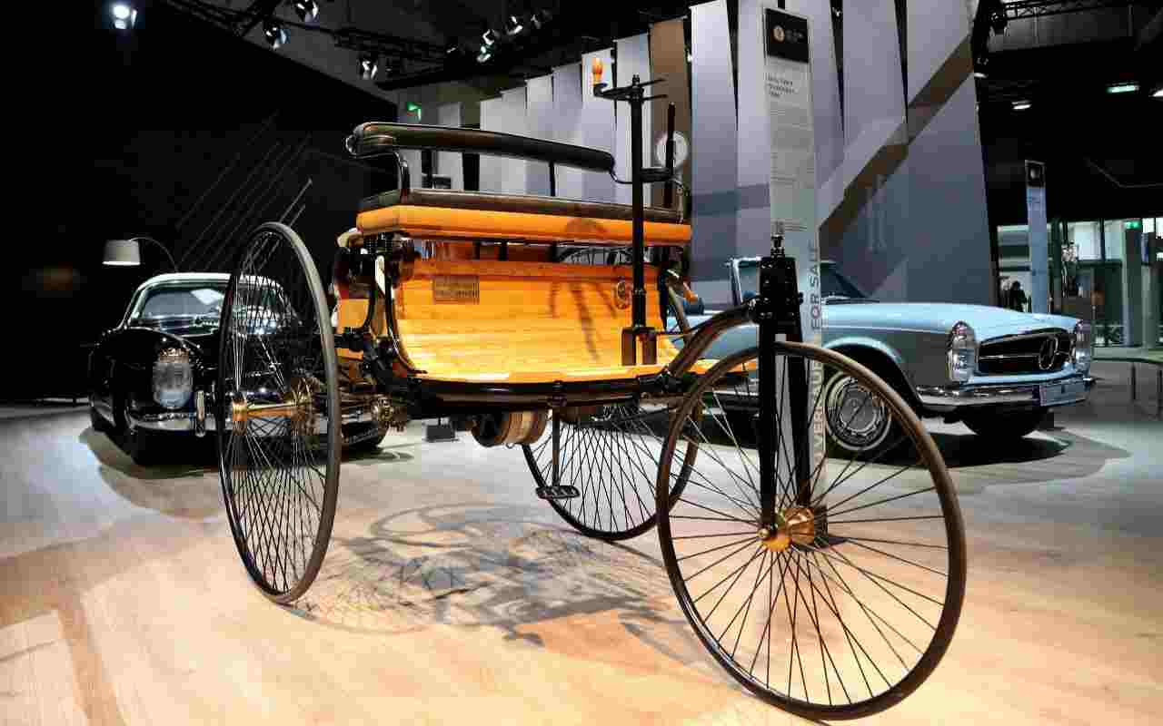 Auto Benz Patent Motorwagen (ANSA)