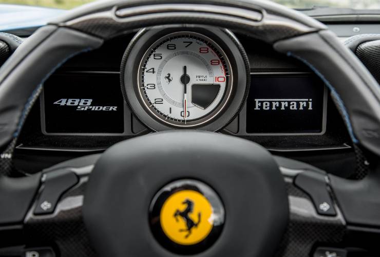 Interni Ferrari 488 