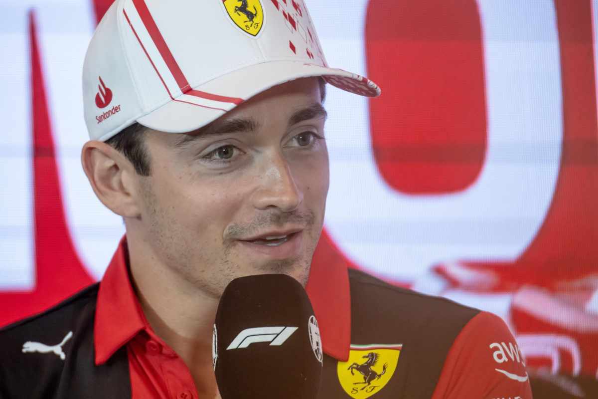 Leclerc parla di Hamilton in Ferrari