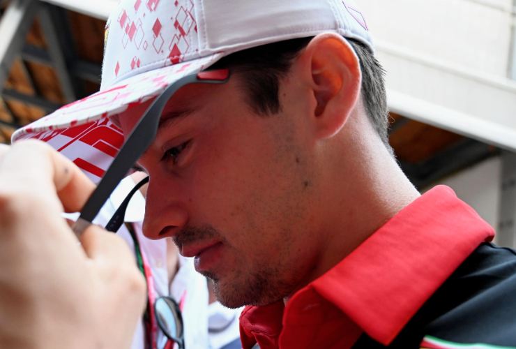 Charles Leclerc protagonista a Monaco