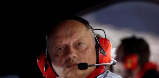 Impegnato al muretto team principal della Ferrari Frederic Vasseur