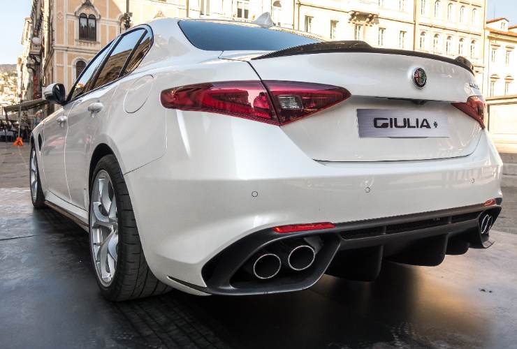 Alfa Romeo Giulia retrotreno