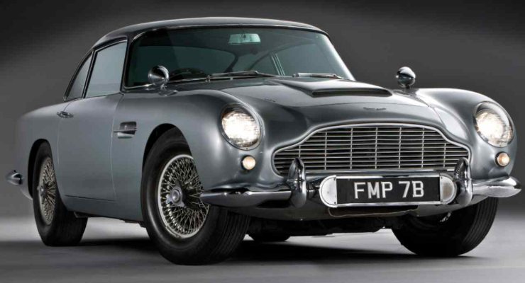 James Bond, Aston Martin DB5