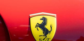 Ferrari da 600mila dollari ha un problema