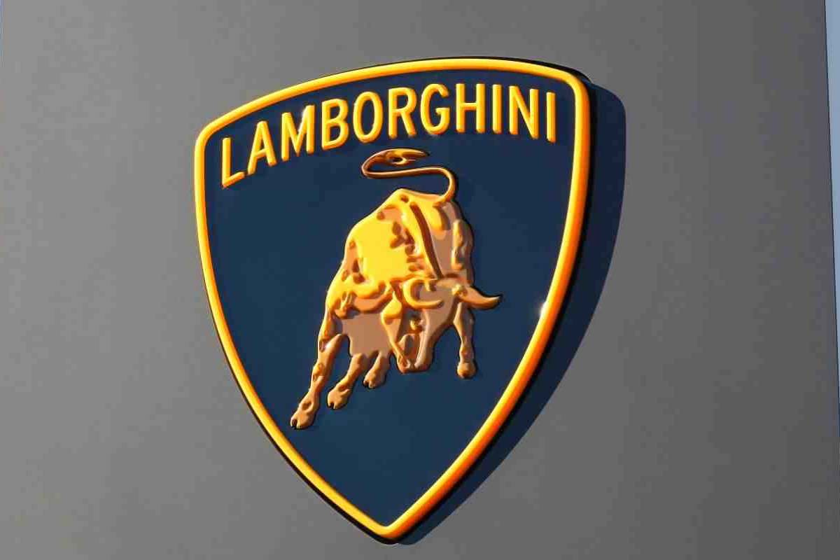 Lamborghini che annuncio