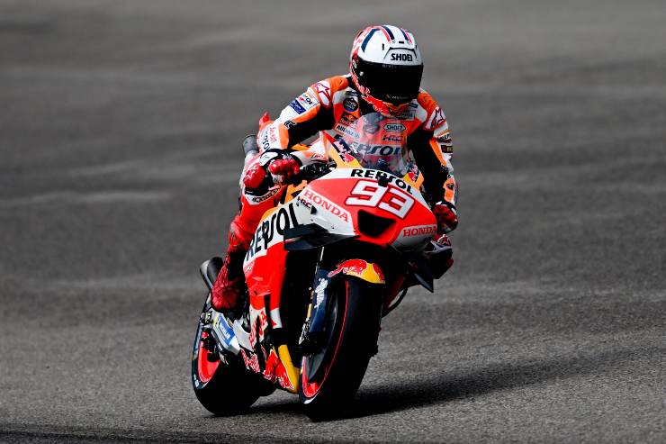 Marc Marquez getta la spugna