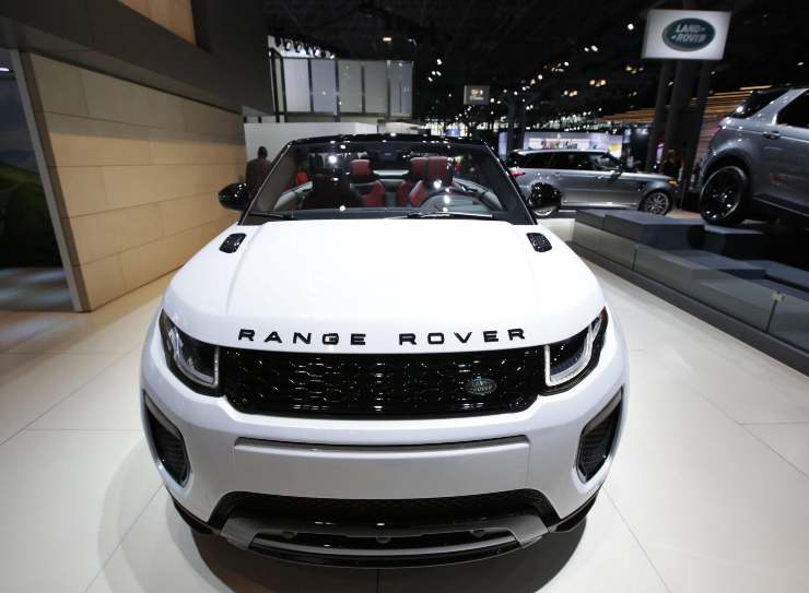 Range Rover Evoque auto di Gigi D'Alessio