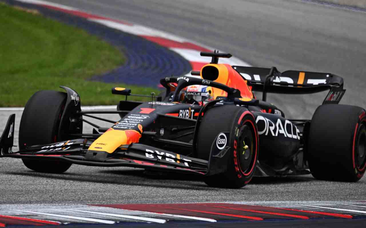 F1 Max Verstappen domina in Austria