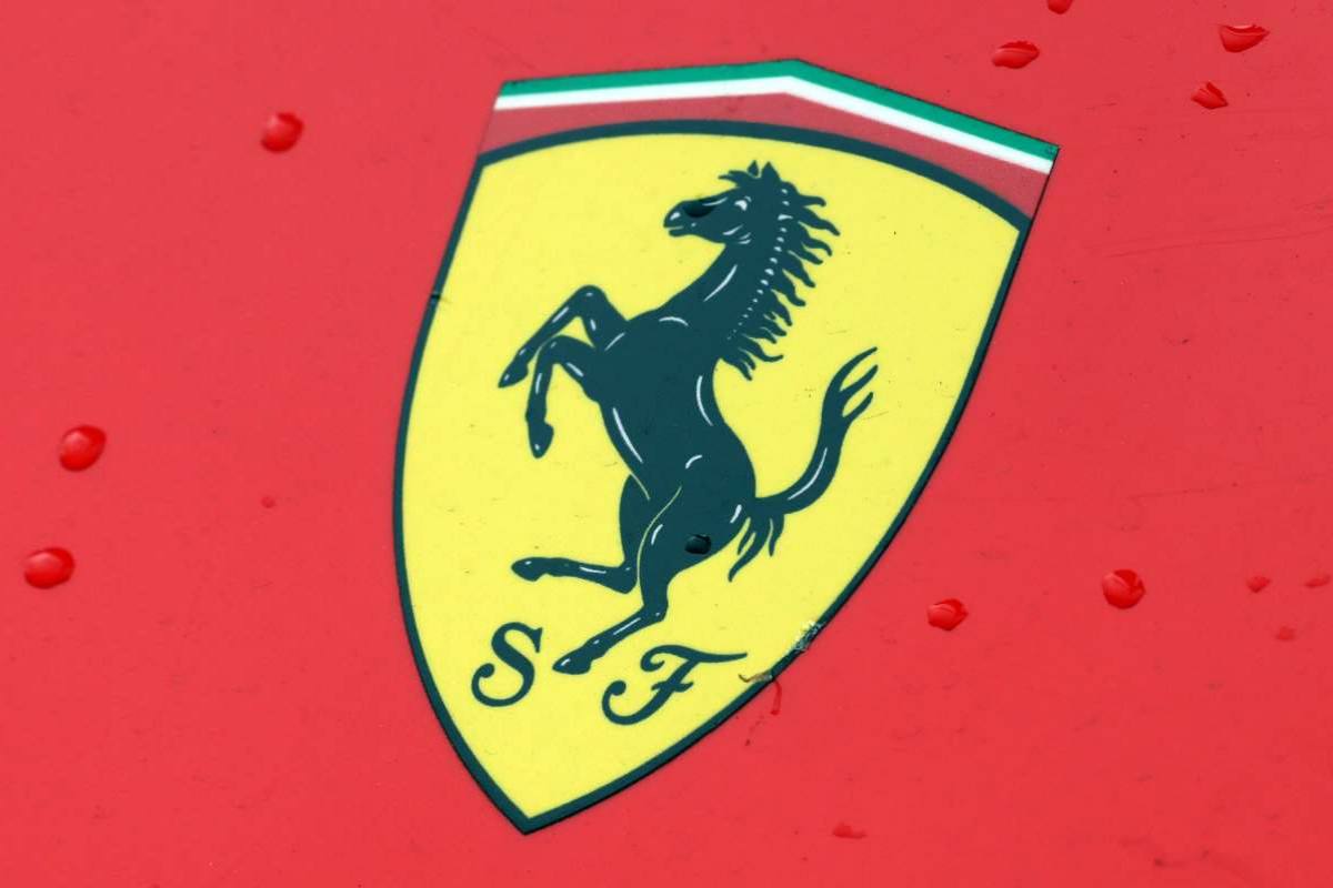Ferrari lavaggio di una Testarossa strepitosa