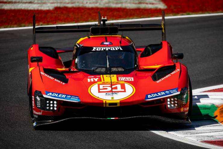 Ferrari 499P con Antonio Giovinazzi