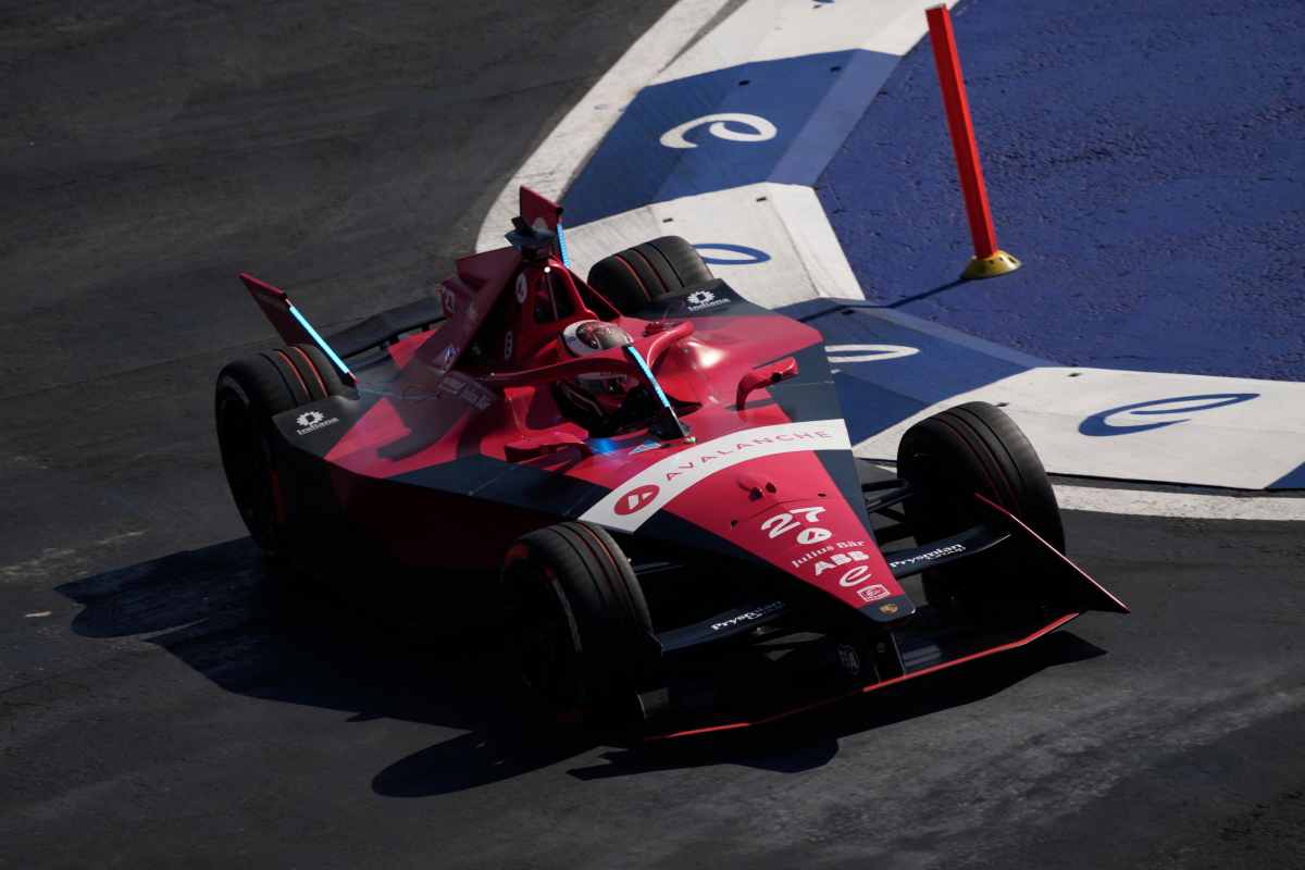 Formula E Jake Dennis vince a Roma