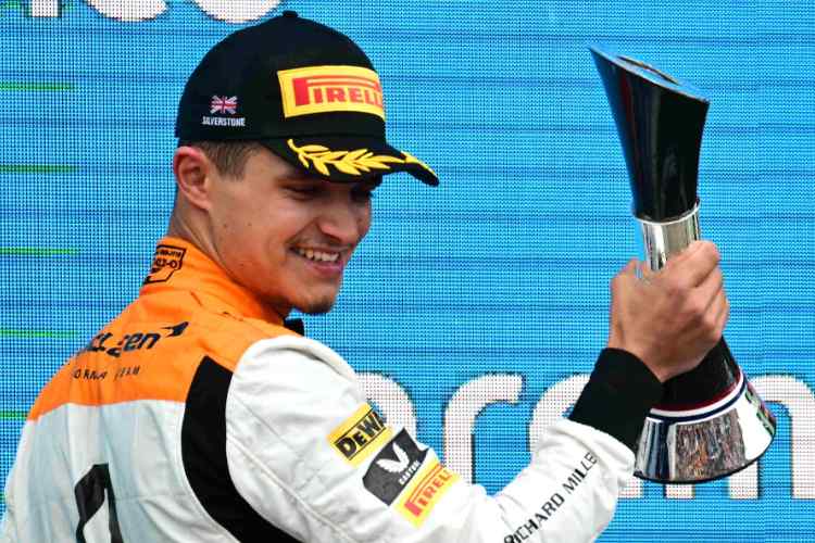 Lando Norris sul podio