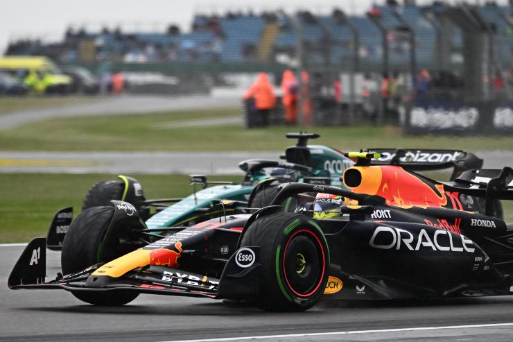 Sergio Perez disastro a Silverstone