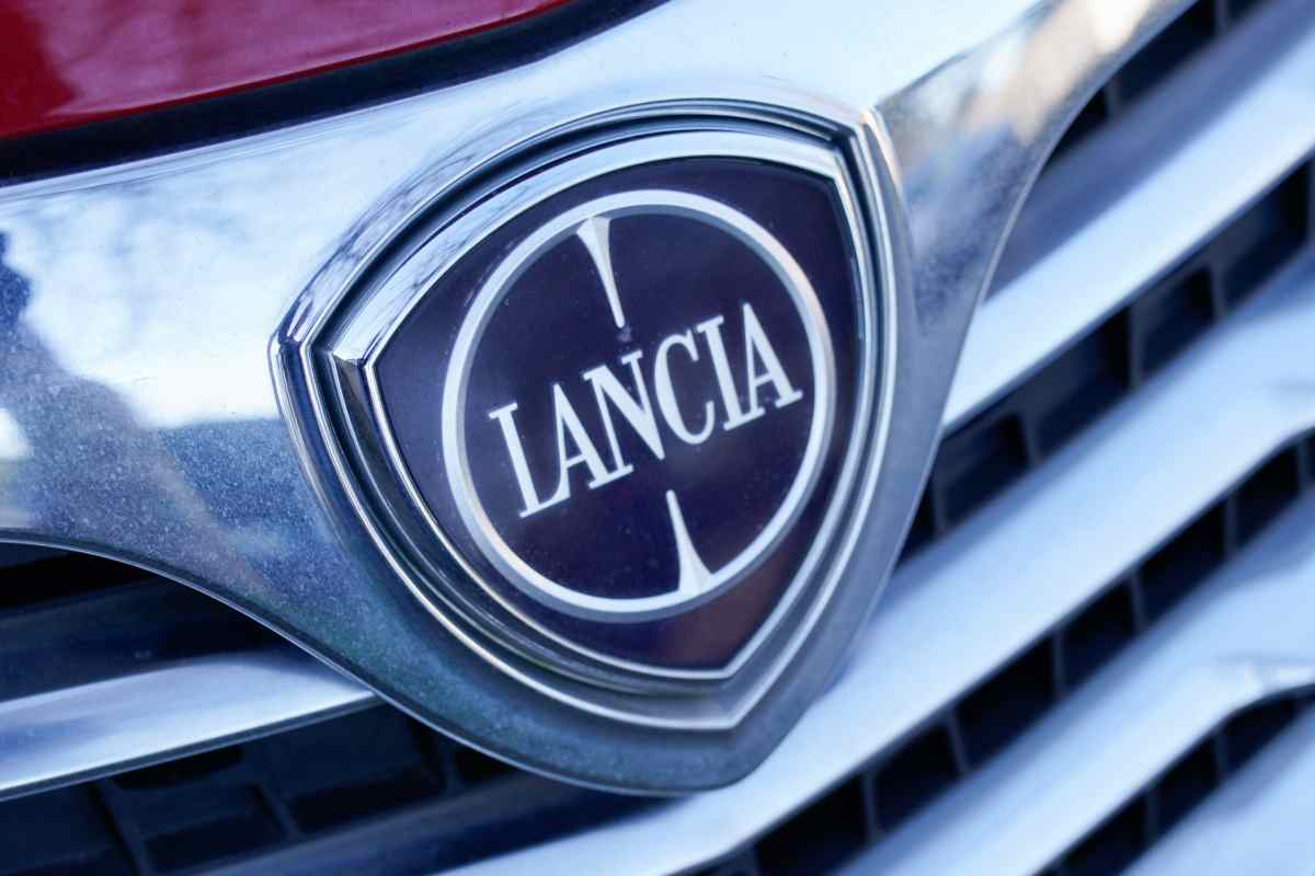 Lancia presenta una nuova utilitaria