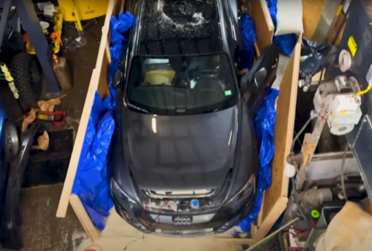 L'Audi sommersa nel riso