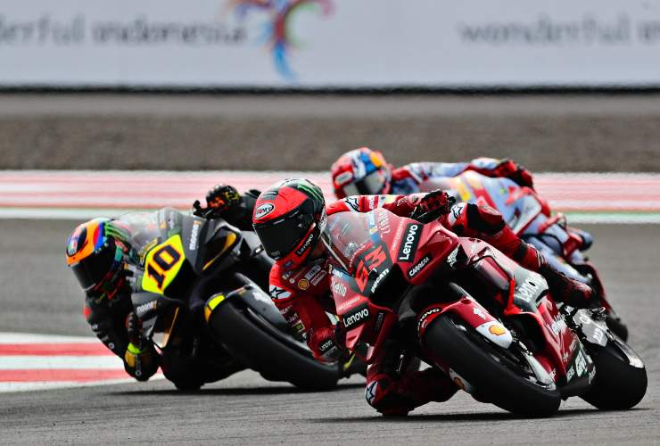 Ducati ufficiale e privata in mostra