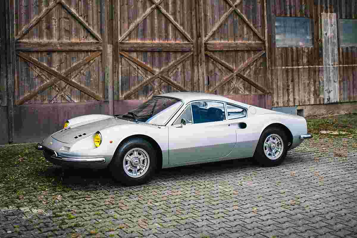 Ferrari Dino, all’asta un esemplare storico