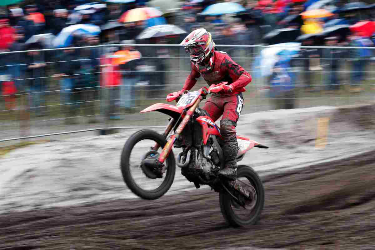 Il racconto è agghiacciante di Tim Gajser