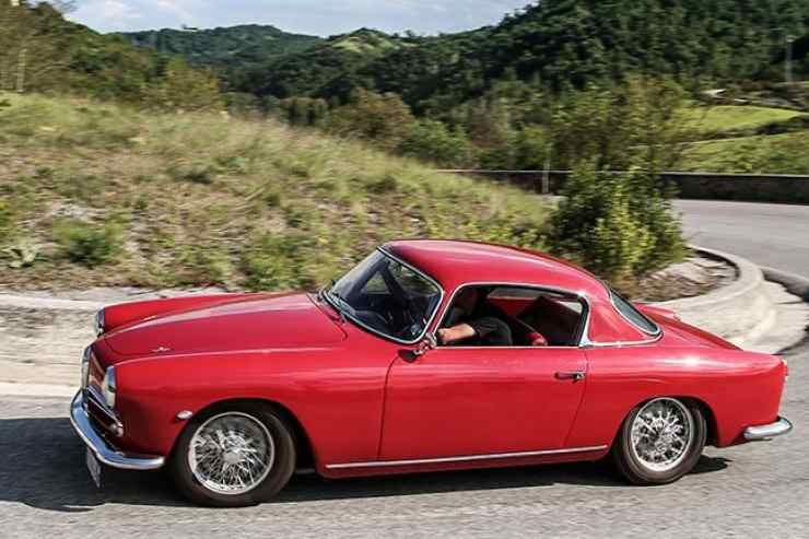 Alfa Romeo SZ, incredibile modello