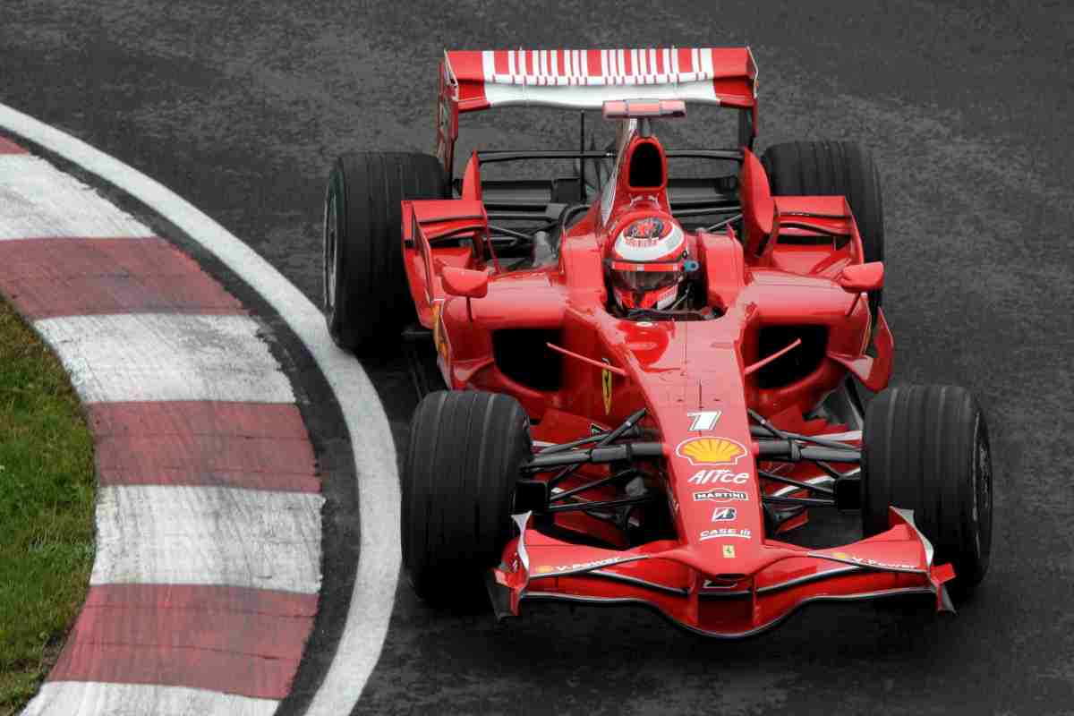 Ferrari, Mondiale "di cartone"
