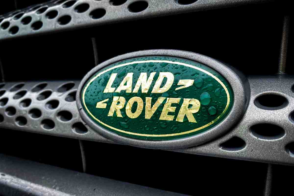 Land Rover, chi produce i motori